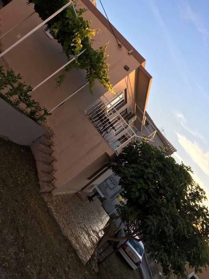 Apartman Ana 特罗吉尔 外观 照片