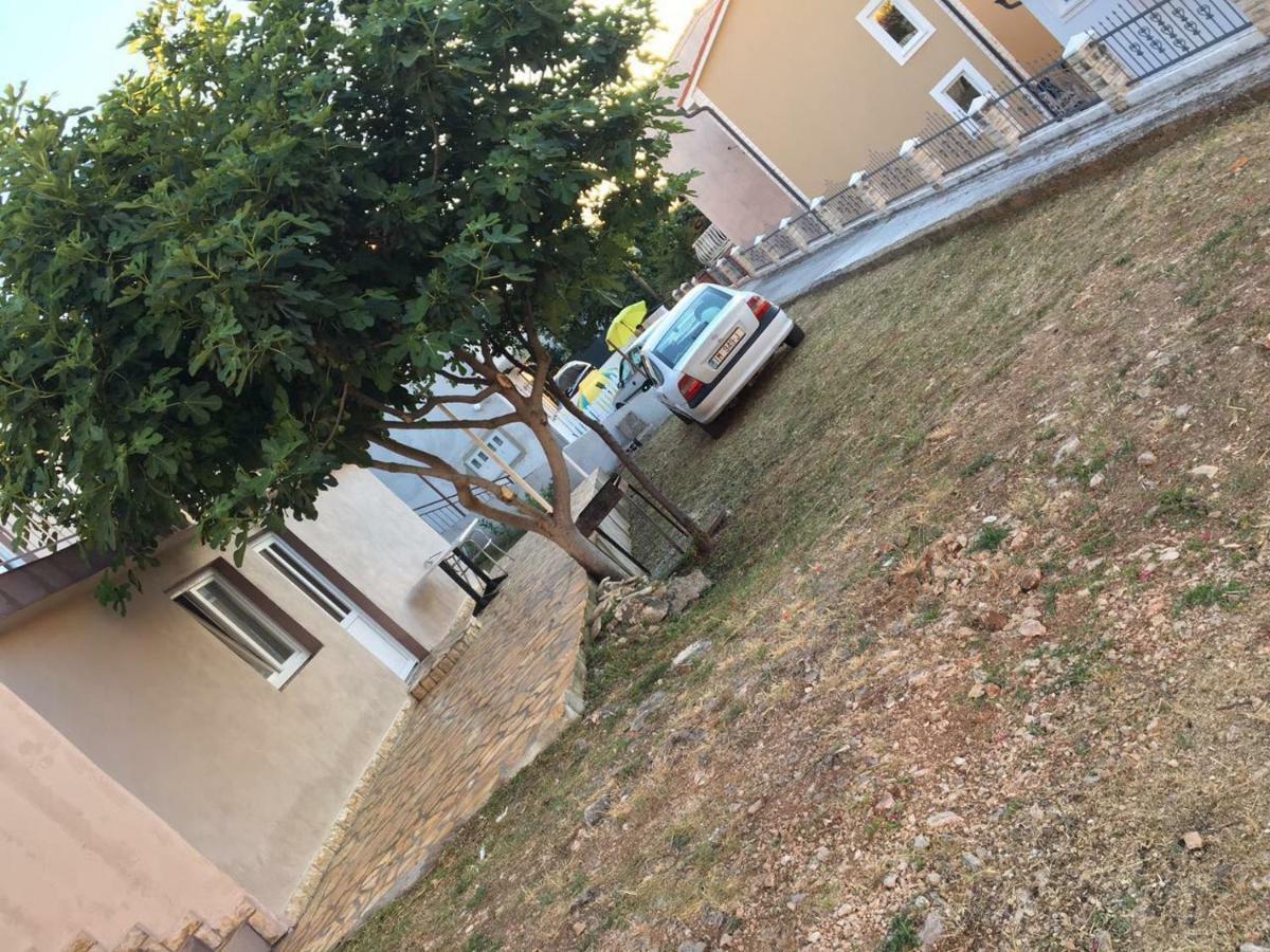 Apartman Ana 特罗吉尔 外观 照片
