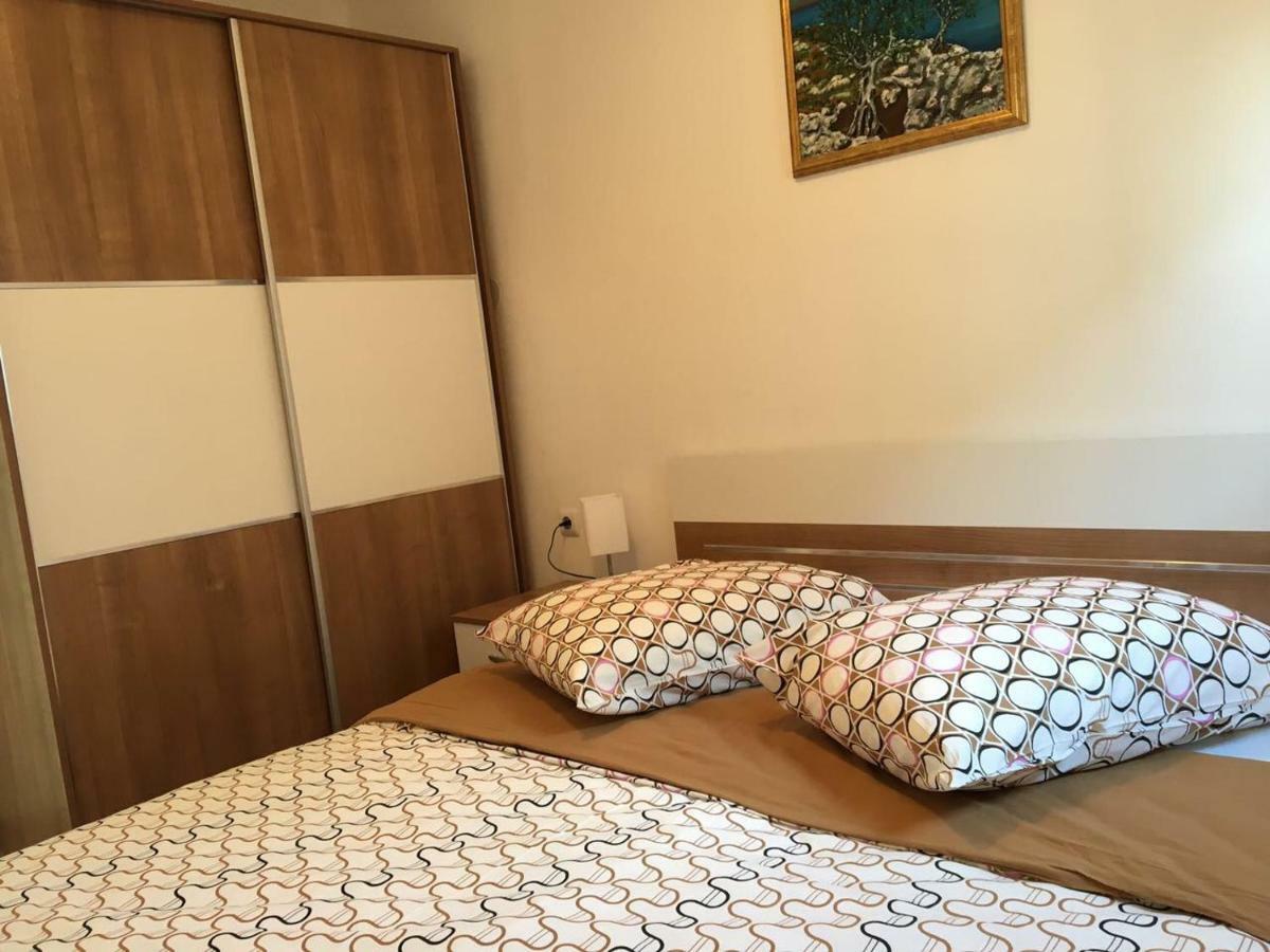 Apartman Ana 特罗吉尔 外观 照片